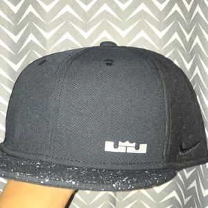 nike true lebron james cap